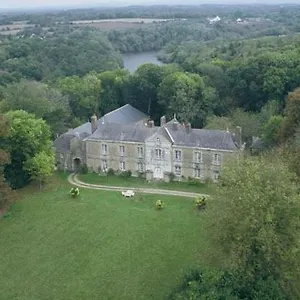 Chateau De Pont-sal Couette-café Plougoumelen